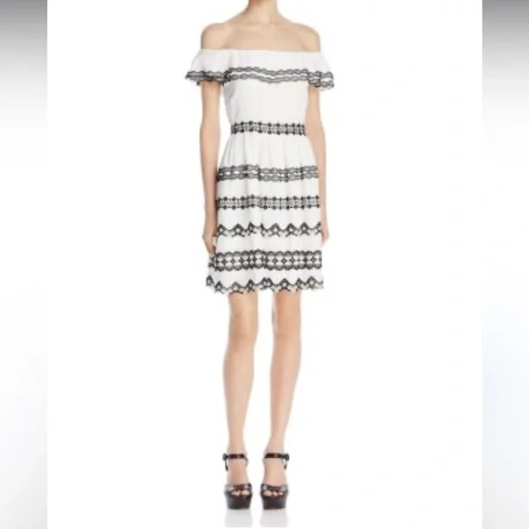 Alice + Olivia & Rozzi On/Off- Shoulder Mini Dress size 4 EUC - Picture 3 of 11